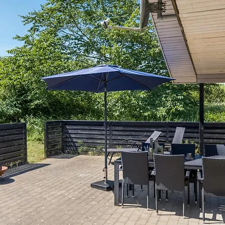 Denisa - 2-3km From The Sea By Interhome * Lakolk