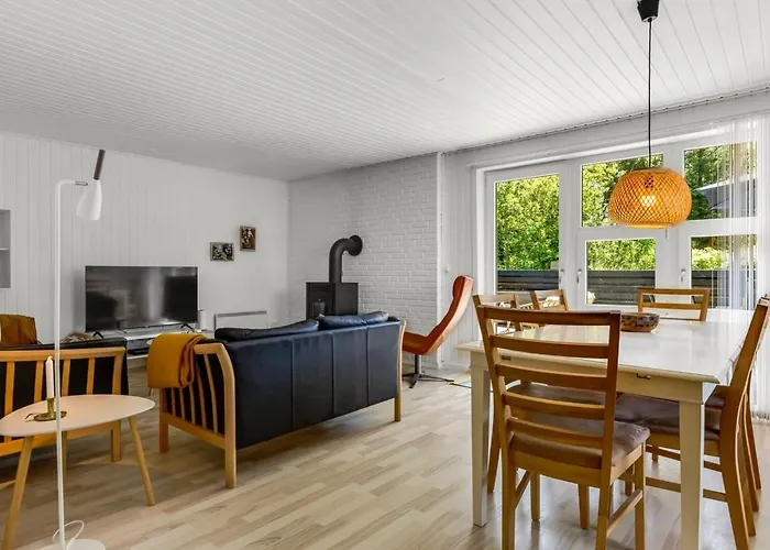 Denisa - 2-3km From The Sea By Interhome